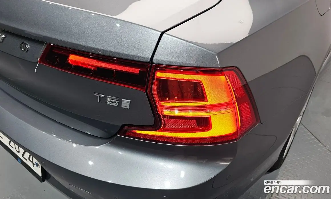 Volvo S90 2019 2.0 автомат (гидро), фото 9 Volvo S90 2019 2.0 автомат (гидро), фото 9
