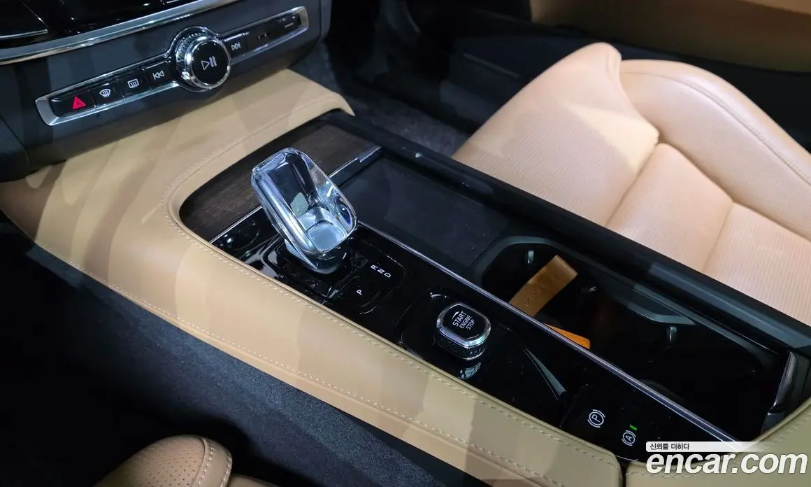 Volvo S90 2023 2.0 автомат (гидро), фото 12 Volvo S90 2023 2.0 автомат (гидро), фото 12