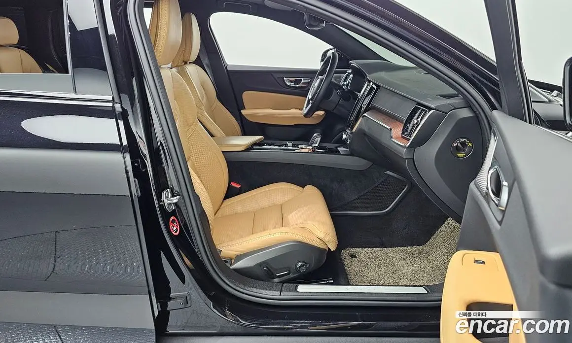 Volvo V60 2021 2.0 автомат (гидро), фото 16 Volvo V60 2021 2.0 автомат (гидро), фото 16