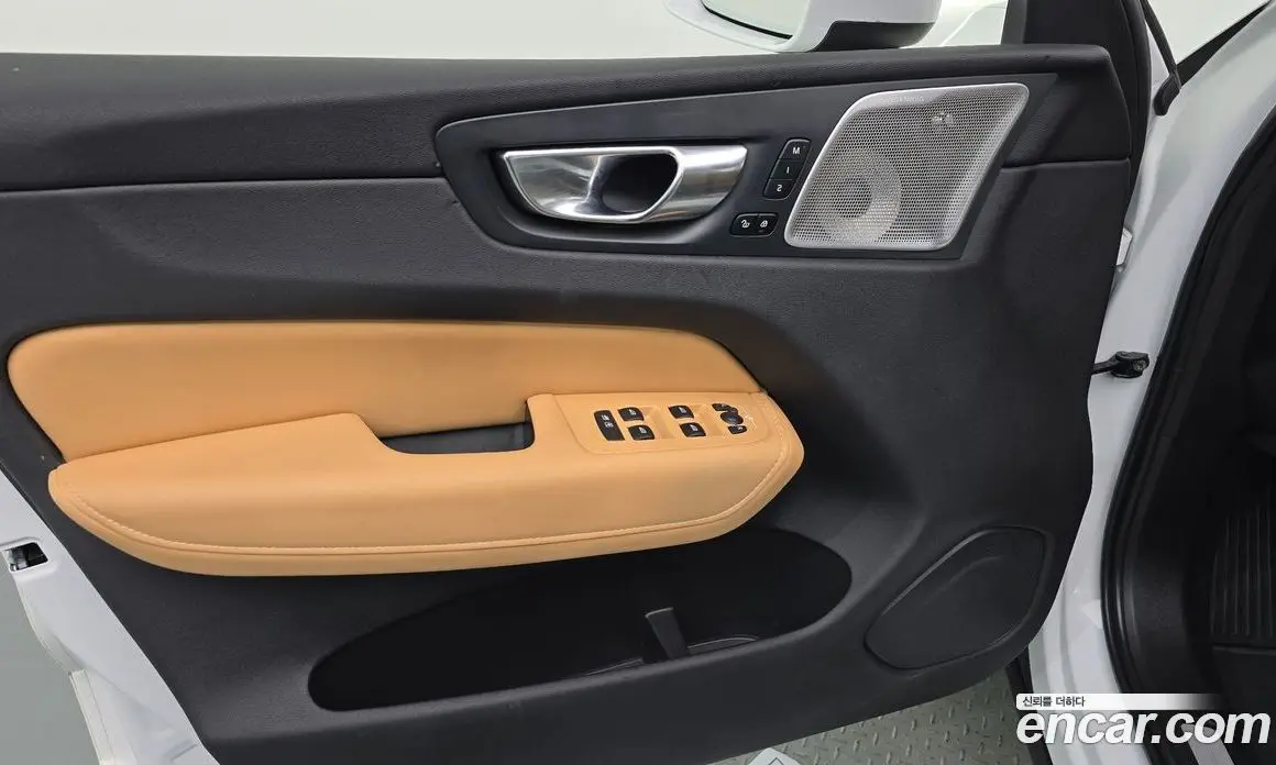 Volvo XC60 2021 2.0 автомат (гидро), фото 14 Volvo XC60 2021 2.0 автомат (гидро), фото 14