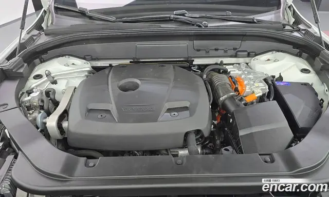 Volvo XC60 2021 2.0 автомат (гидро), миниатюра 6 Volvo XC60 2021 2.0 автомат (гидро), миниатюра 6