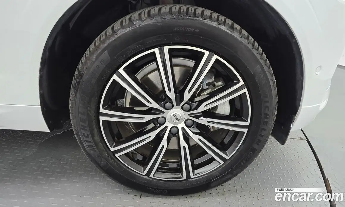 Volvo XC60 2021 2.0 автомат (гидро), фото 7 Volvo XC60 2021 2.0 автомат (гидро), фото 7