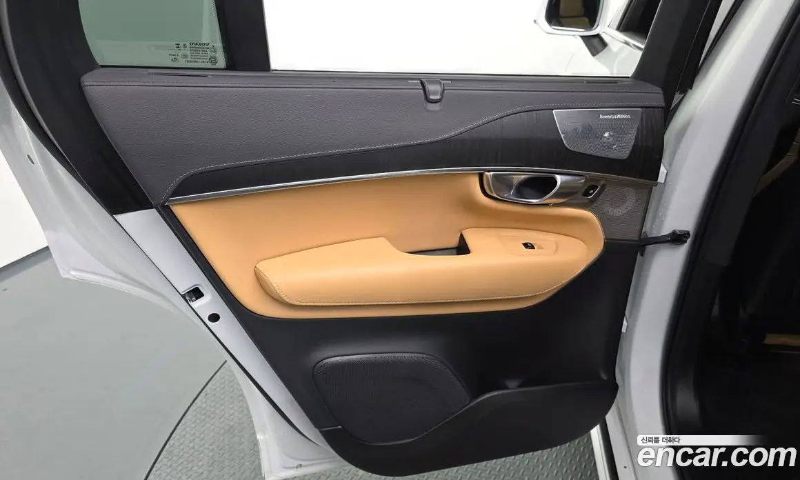Volvo XC90 2025 2.0 автомат (гидро), фото 15 Volvo XC90 2025 2.0 автомат (гидро), фото 15