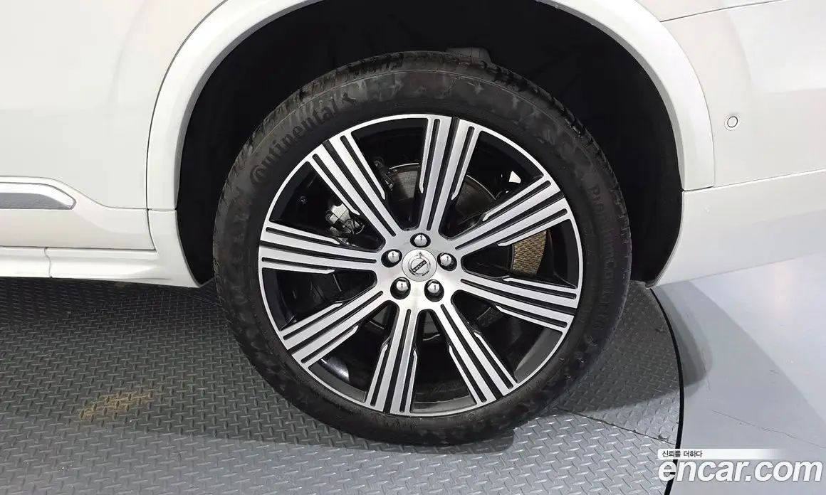 Volvo XC90 2025 2.0 автомат (гидро), фото 7 Volvo XC90 2025 2.0 автомат (гидро), фото 7