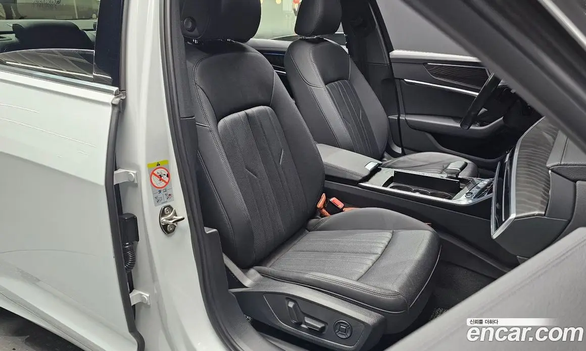 Audi A6 2020 2.0 автомат (гидро), фото 17