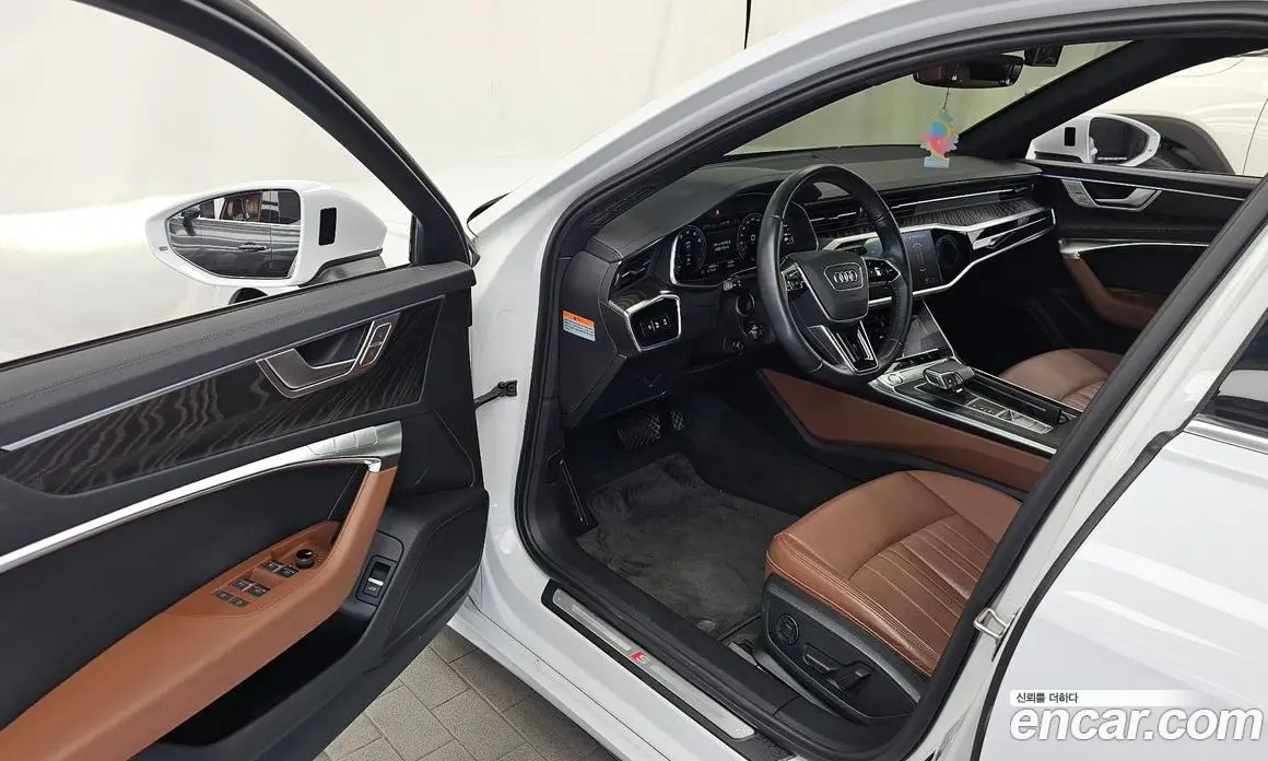 Audi A6 2020 2.0 автомат (гидро), фото 13