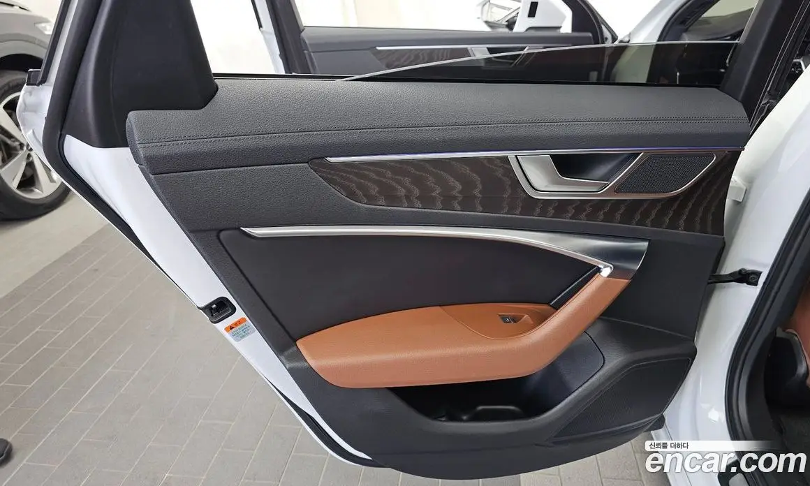Audi A6 2020 2.0 автомат (гидро), фото 15