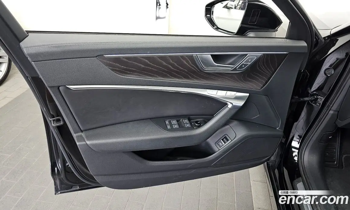 Audi A6 2021 2.0 автомат (гидро), фото 14