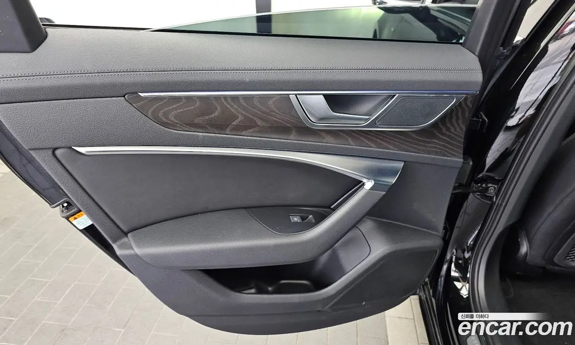Audi A6 2021 2.0 автомат (гидро), фото 15