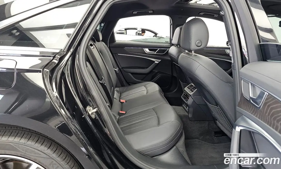 Audi A6 2021 2.0 автомат (гидро), фото 18