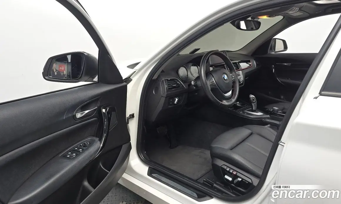 BMW 1 серия 2018 2.0 автомат (гидро), фото 13