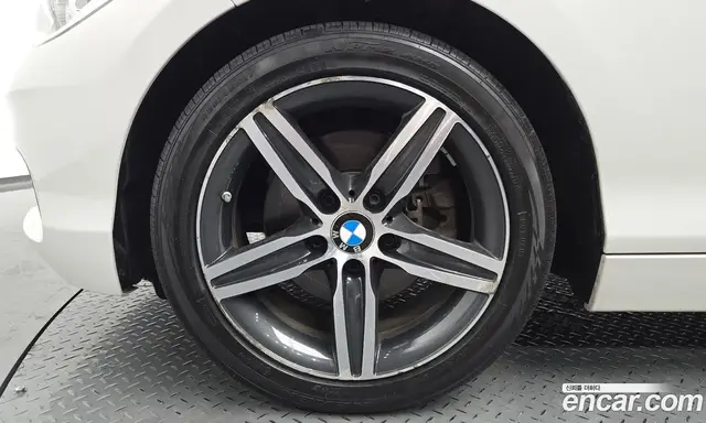 BMW 1 серия 2018 2.0 автомат (гидро), миниатюра 5