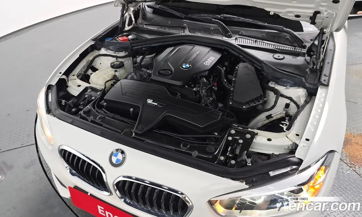 BMW 1 серия 2018 2.0 автомат (гидро), фото 6