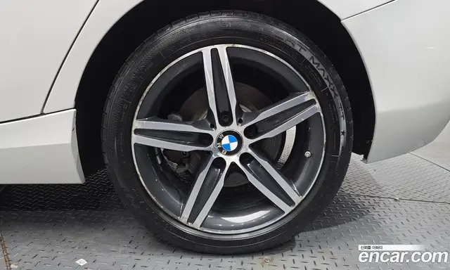BMW 1 серия 2018 2.0 автомат (гидро), миниатюра 7