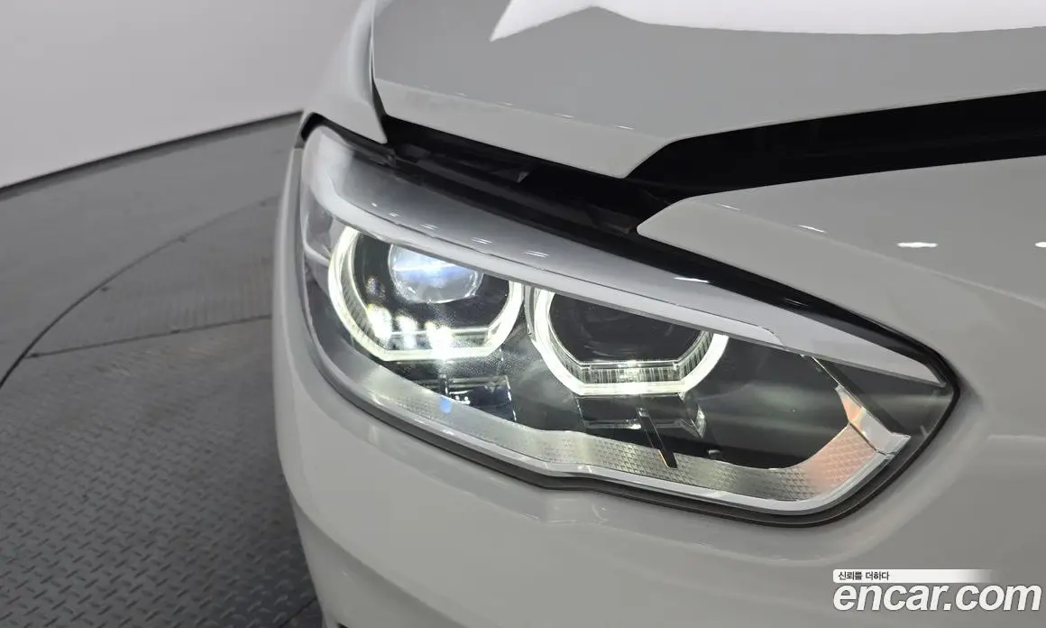 BMW 1 серия 2018 2.0 автомат (гидро), фото 8