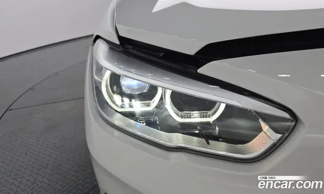 BMW 1 серия 2018 2.0 автомат (гидро), миниатюра 8