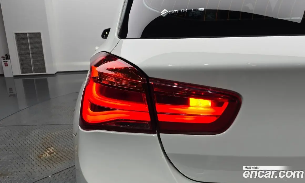 BMW 1 серия 2018 2.0 автомат (гидро), фото 9