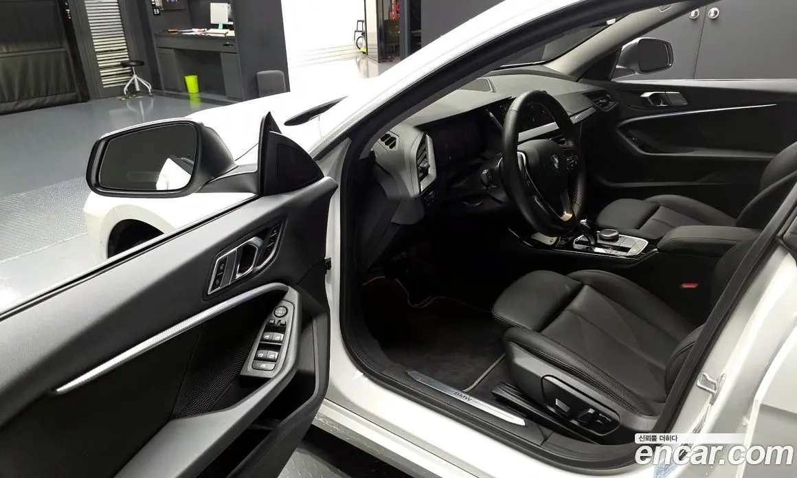 BMW 2 серия 2023 2.0 автомат (гидро), фото 13