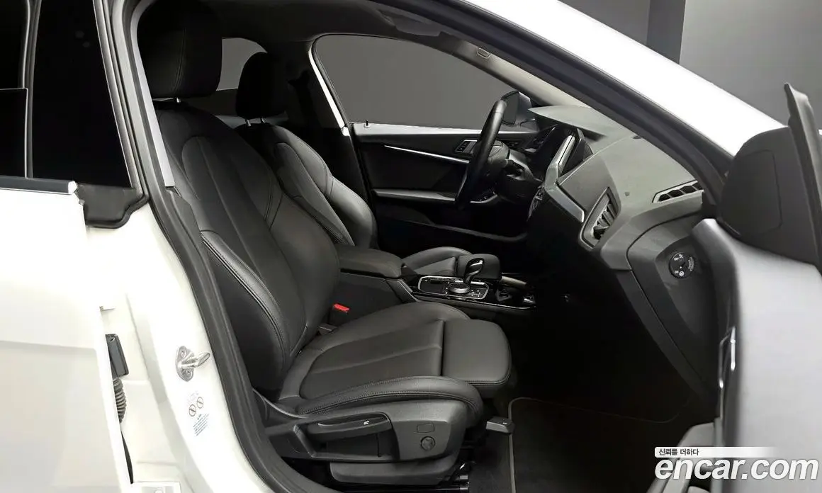 BMW 2 серия 2023 2.0 автомат (гидро), фото 16