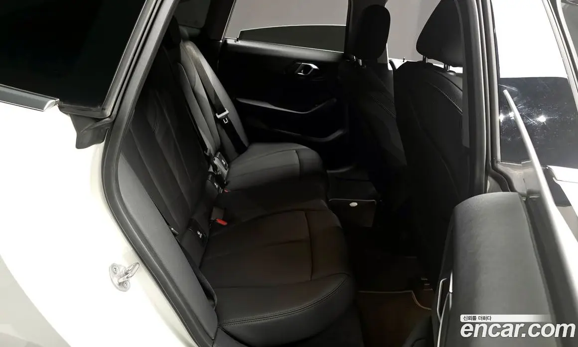 BMW 2 серия 2023 2.0 автомат (гидро), фото 17