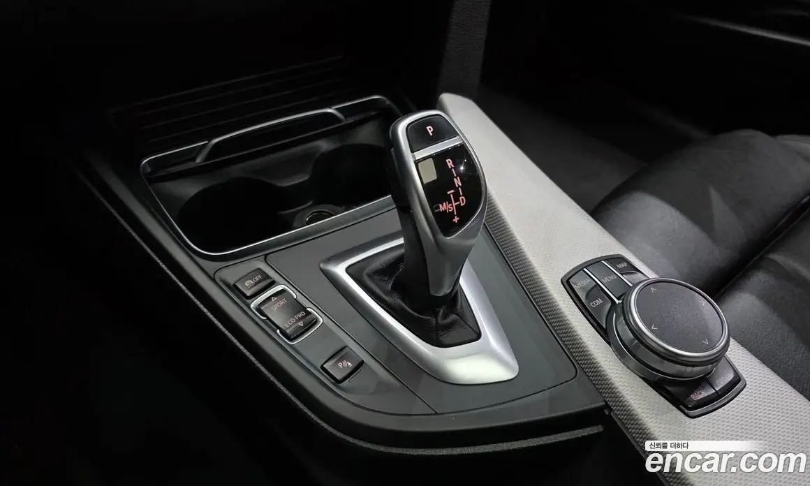 BMW 3 серия 2018 2.0 автомат (гидро), фото 12 BMW 3 серия 2018 2.0 автомат (гидро), фото 12