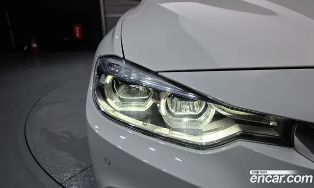 BMW 3 серия 2018 2.0 автомат (гидро), миниатюра 8 BMW 3 серия 2018 2.0 автомат (гидро), миниатюра 8