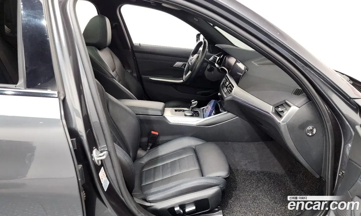 BMW 3 серия 2022 2.0 автомат (гидро), фото 16 BMW 3 серия 2022 2.0 автомат (гидро), фото 16