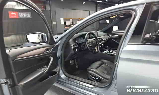 BMW 5 серия 2017 2.0 автомат (гидро), миниатюра 12