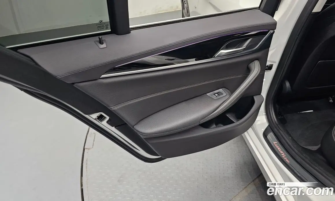 BMW 5 серия 2018 2.0 автомат (гидро), фото 15