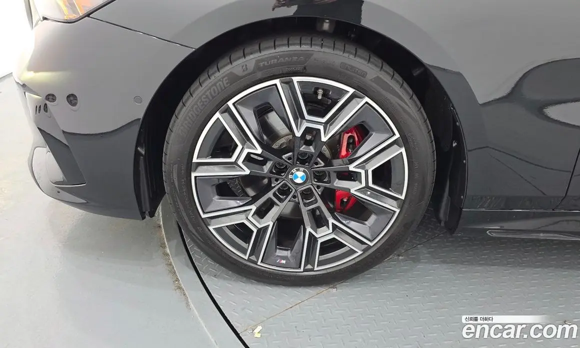 BMW 5 серия 2025 2.0 автомат (гидро), фото 4