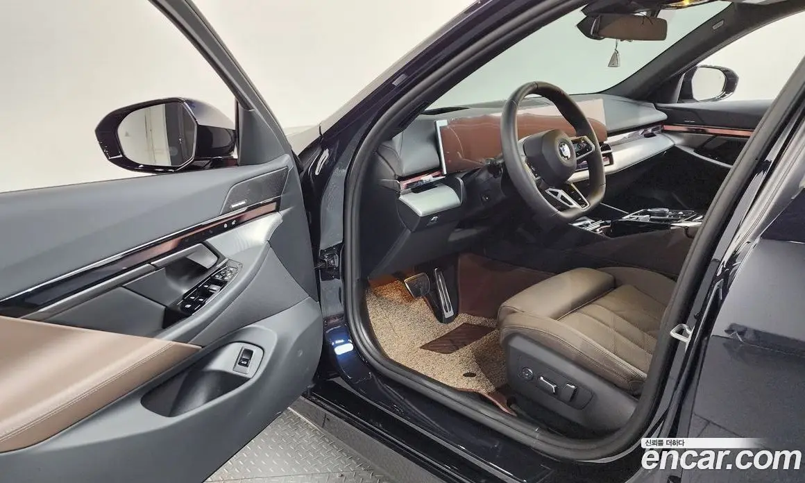 BMW 5 серия 2025 2.0 автомат (гидро), фото 13 BMW 5 серия 2025 2.0 автомат (гидро), фото 13