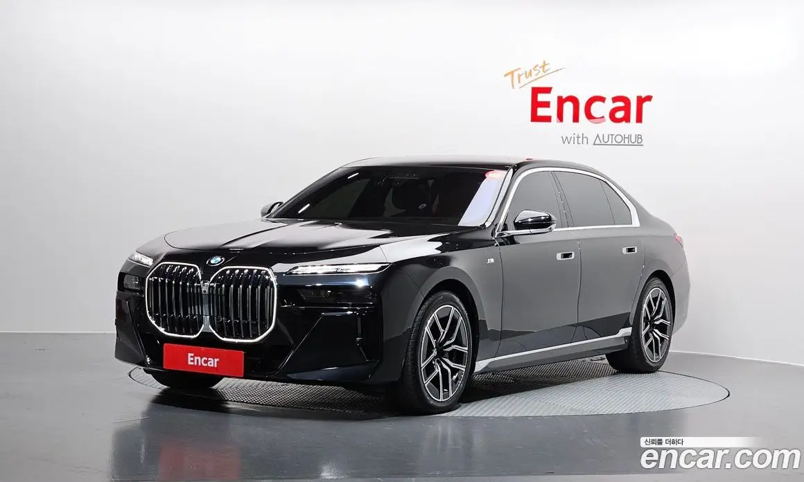 BMW 7 серия 2025 3.0 автомат (гидро), фото 1