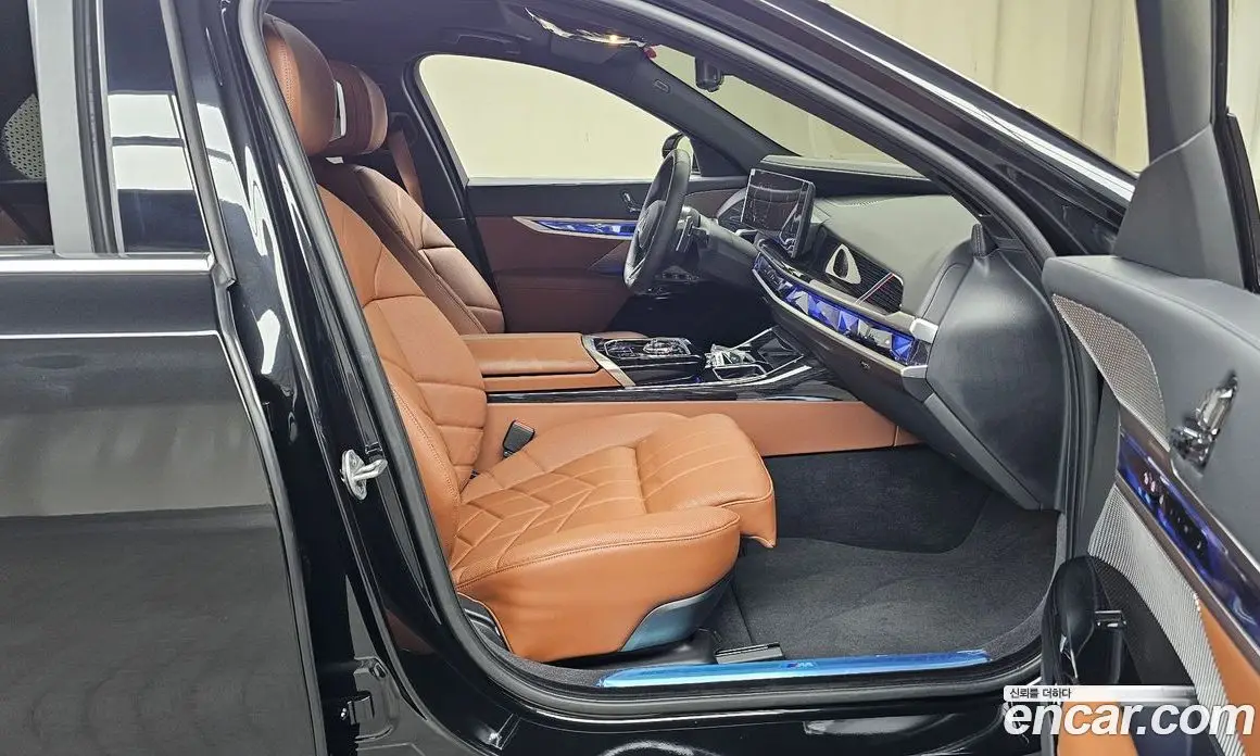 BMW 7 серия 2025 3.0 автомат (гидро), фото 16