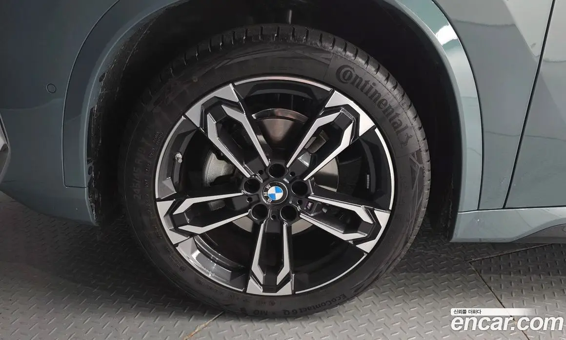 BMW X1 2025 2.0 автомат (гидро), фото 5 BMW X1 2025 2.0 автомат (гидро), фото 5