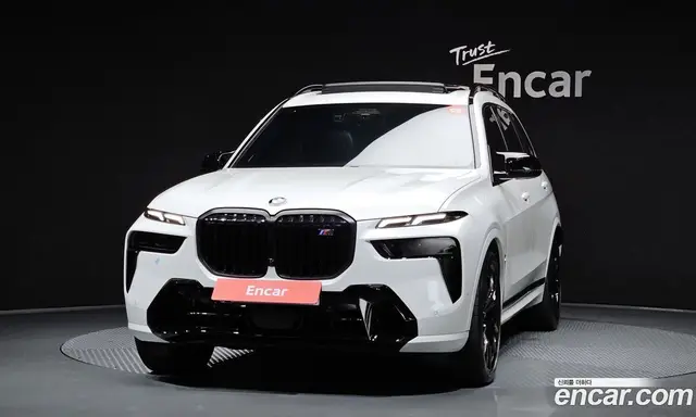 BMW X7 2025 4.4 автомат (гидро), миниатюра 3