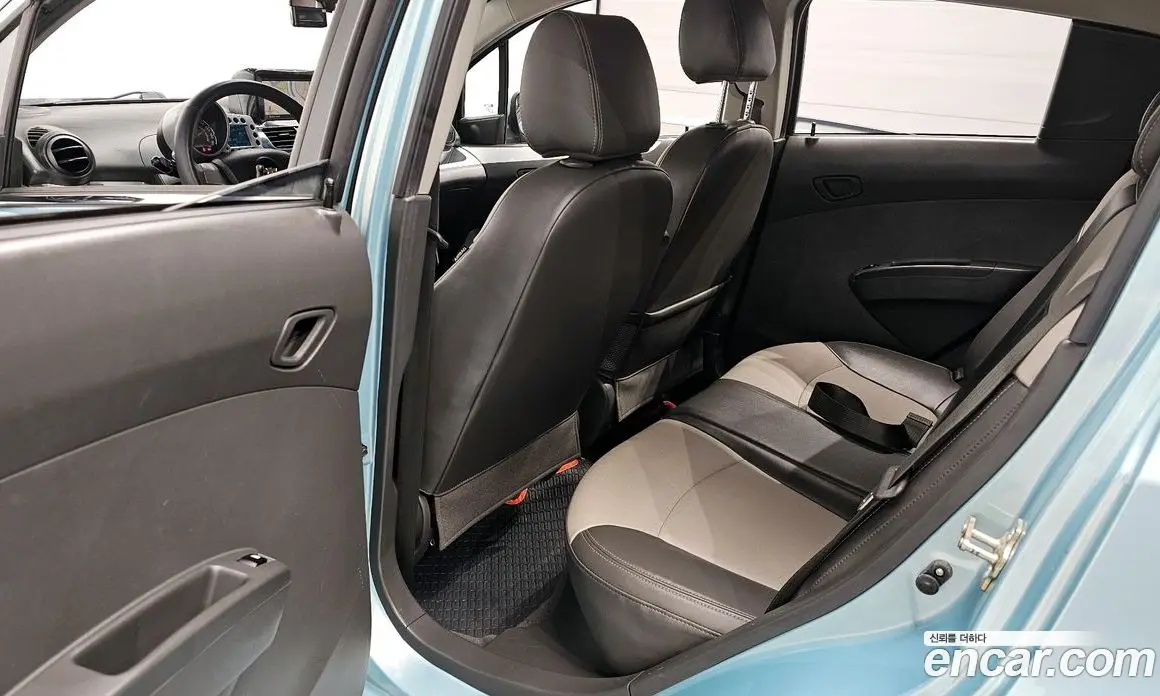 Chevrolet Spark 2012 1.0 автомат (гидро), фото 16 Chevrolet Spark 2012 1.0 автомат (гидро), фото 16