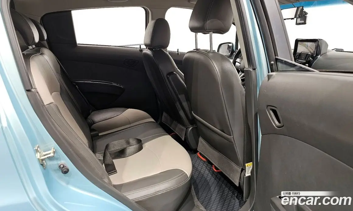 Chevrolet Spark 2012 1.0 автомат (гидро), фото 17 Chevrolet Spark 2012 1.0 автомат (гидро), фото 17