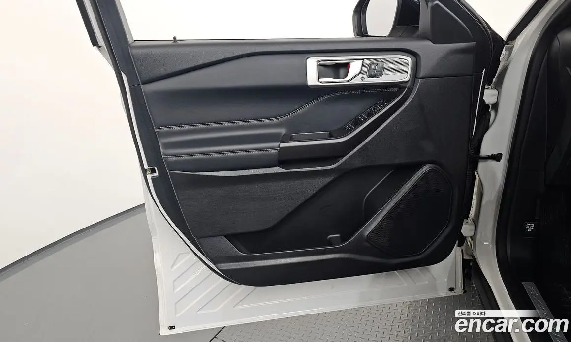 Ford Explorer 2019 2.3 автомат (гидро), фото 14