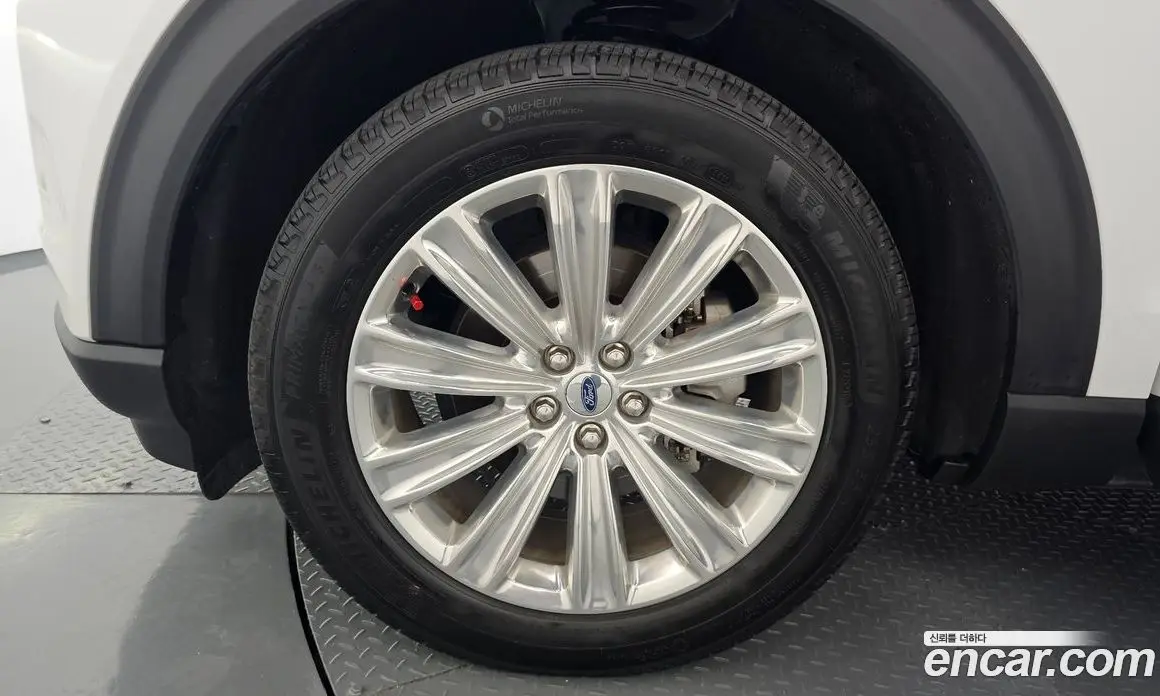 Ford Explorer 2019 2.3 автомат (гидро), фото 5