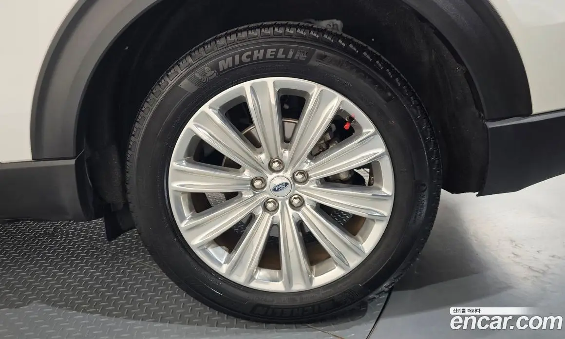 Ford Explorer 2019 2.3 автомат (гидро), фото 7