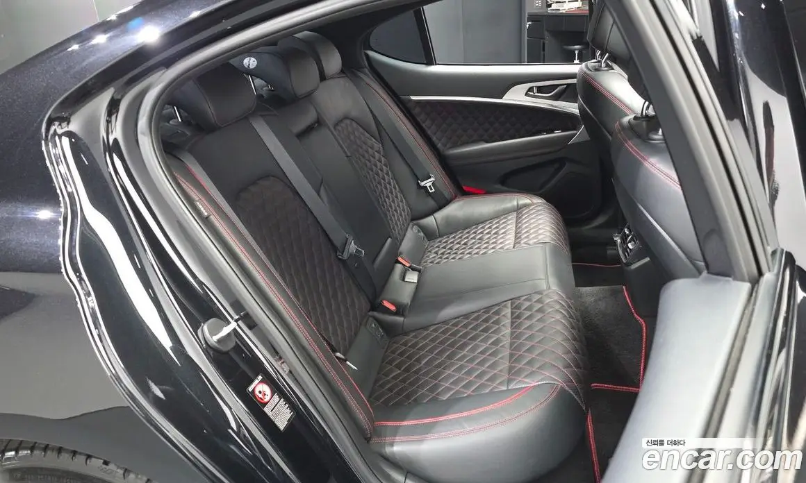 Genesis G70 2020 2.0 автомат (гидро), фото 18 Genesis G70 2020 2.0 автомат (гидро), фото 18