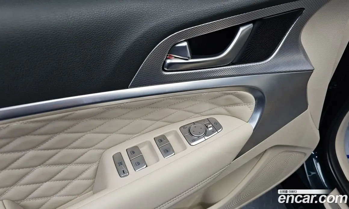 Genesis G70 2021 2.0 автомат (гидро), фото 19 Genesis G70 2021 2.0 автомат (гидро), фото 19