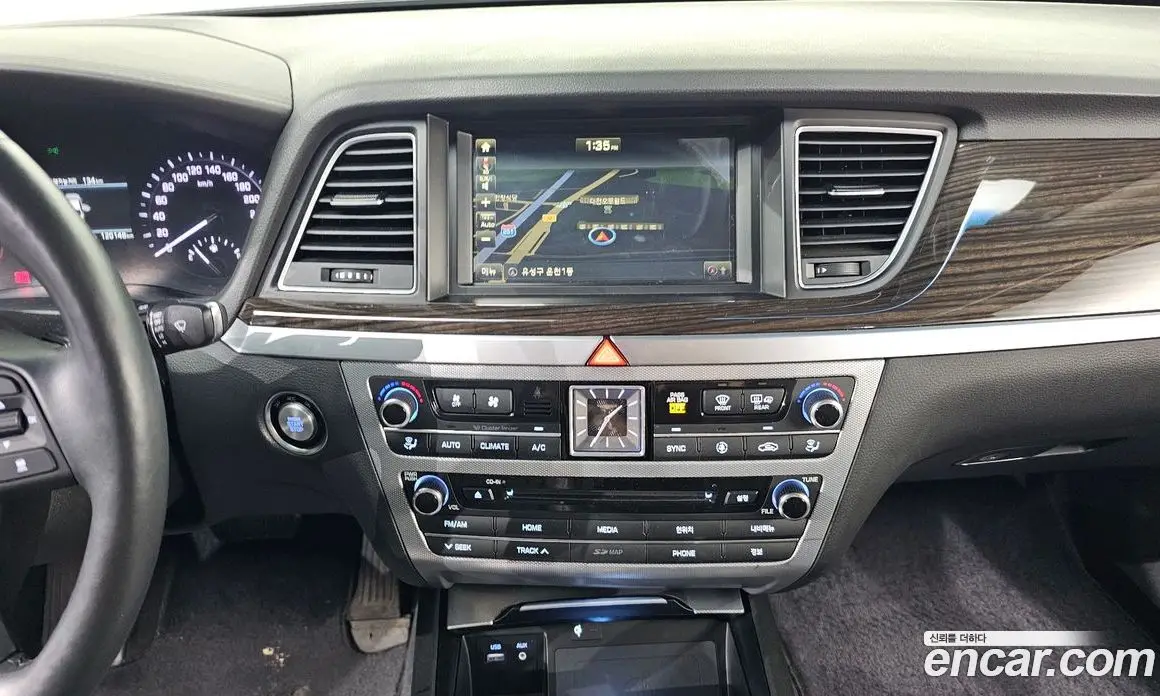 Genesis G80 2018 3.3 автомат (гидро), фото 18 Genesis G80 2018 3.3 автомат (гидро), фото 18