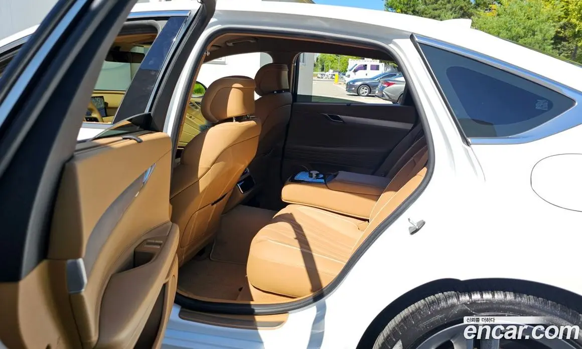 Genesis G80 2024 2.5 автомат (гидро), фото 17