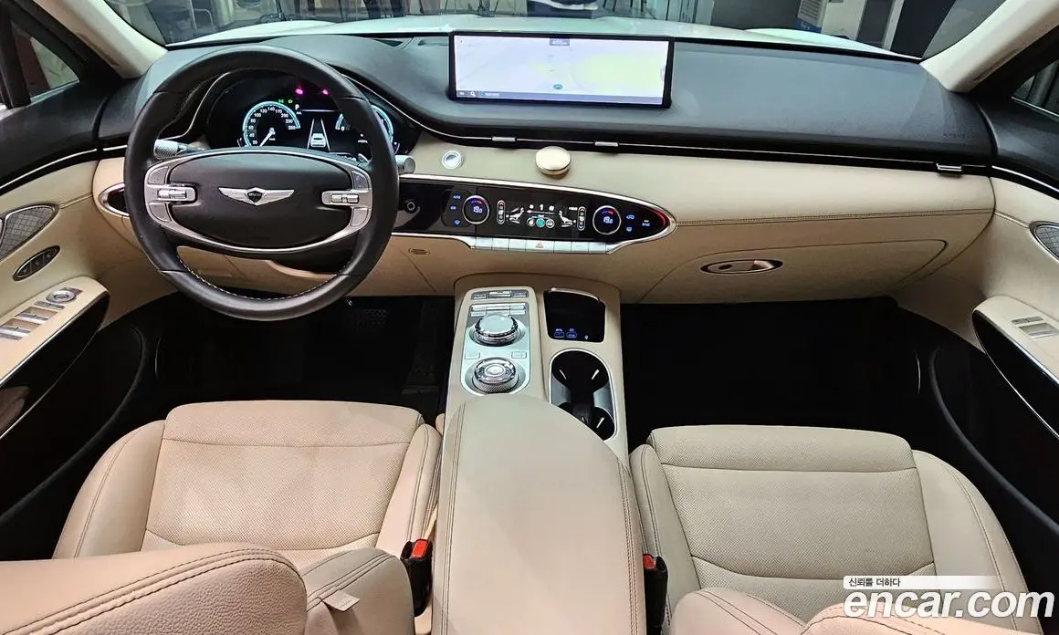 Genesis GV70 2021 2.5 автомат (гидро), фото 10 Genesis GV70 2021 2.5 автомат (гидро), фото 10