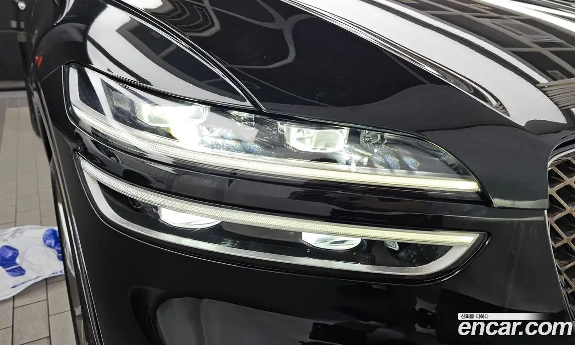 Genesis GV70 2021 2.5 автомат (гидро), фото 8 Genesis GV70 2021 2.5 автомат (гидро), фото 8