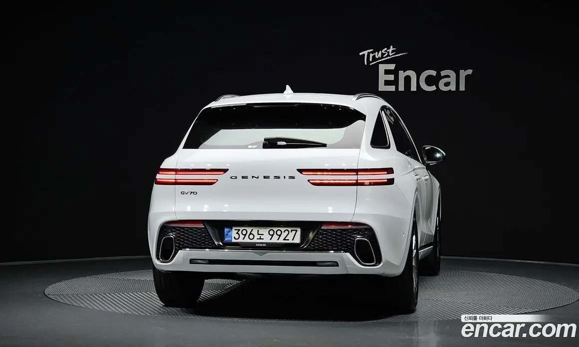 Genesis GV70 2022 2.5 автомат (гидро), фото 4 Genesis GV70 2022 2.5 автомат (гидро), фото 4