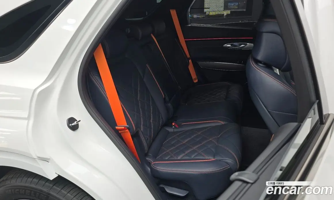 Genesis GV70 2025 2.5 автомат (гидро), фото 16