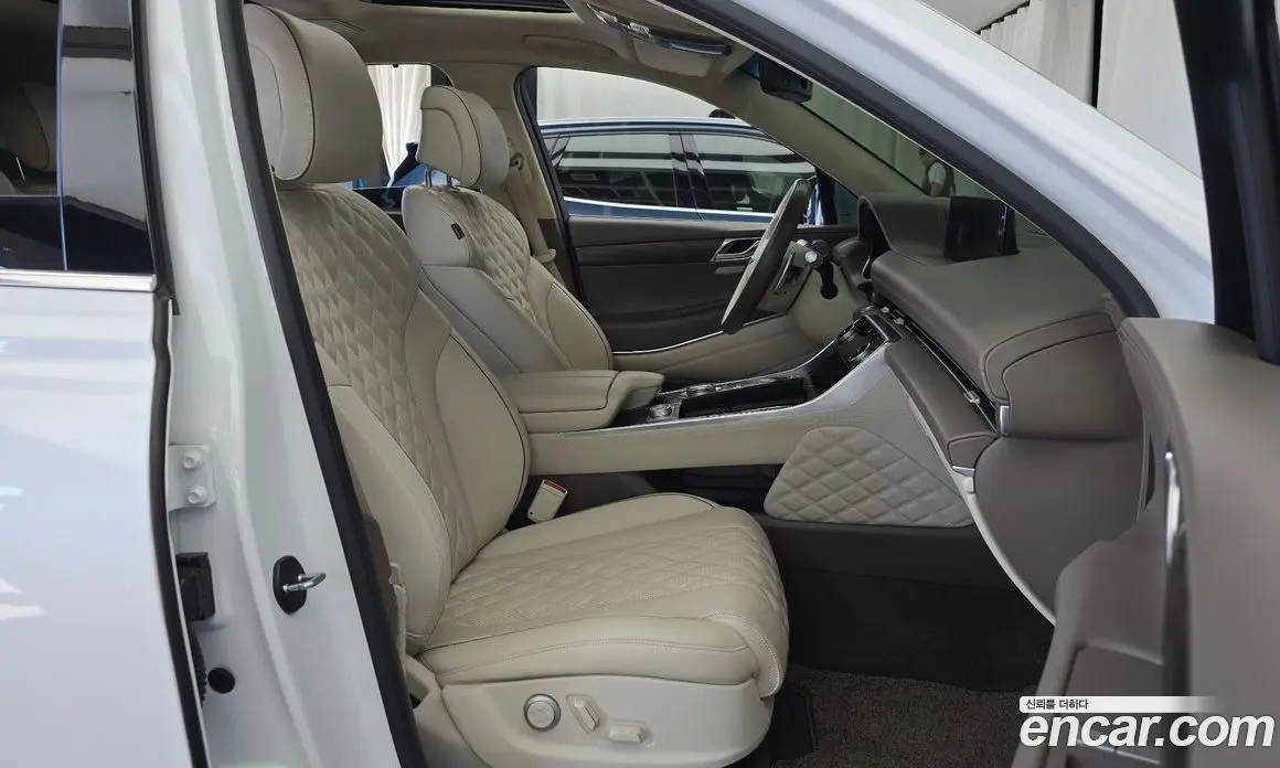 Genesis GV80 2022 2.5 автомат (гидро), фото 16 Genesis GV80 2022 2.5 автомат (гидро), фото 16