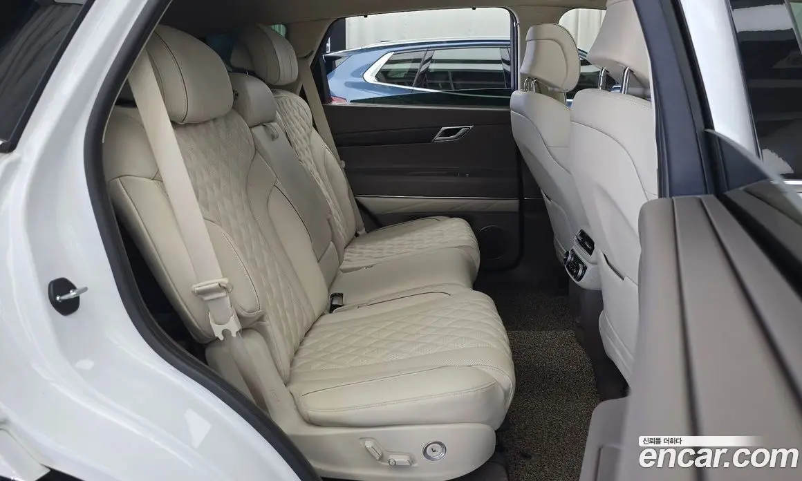 Genesis GV80 2022 2.5 автомат (гидро), фото 17 Genesis GV80 2022 2.5 автомат (гидро), фото 17